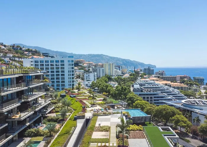 Seaside Escape By Atlantic * Funchal (Madeira)